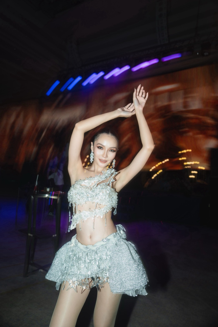 รีวิวงานแต่งธีม Shine like a Universe ที่เต็มไปด้วยประกายของ Butterfly Nebula @ Conrad Bangkok