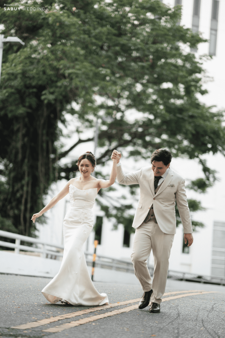  รีวิวงานแต่ง Floral & Fresh ฟีลสวนดอกไม้ พร้อมไฮไลต์ “ตู้คีบตุ๊กตา” สุดน่ารัก @ Chatrium Grand Bangkok