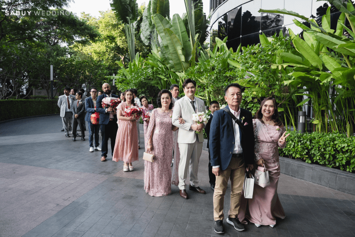  รีวิวงานแต่ง Floral & Fresh ฟีลสวนดอกไม้ พร้อมไฮไลต์ “ตู้คีบตุ๊กตา” สุดน่ารัก @ Chatrium Grand Bangkok