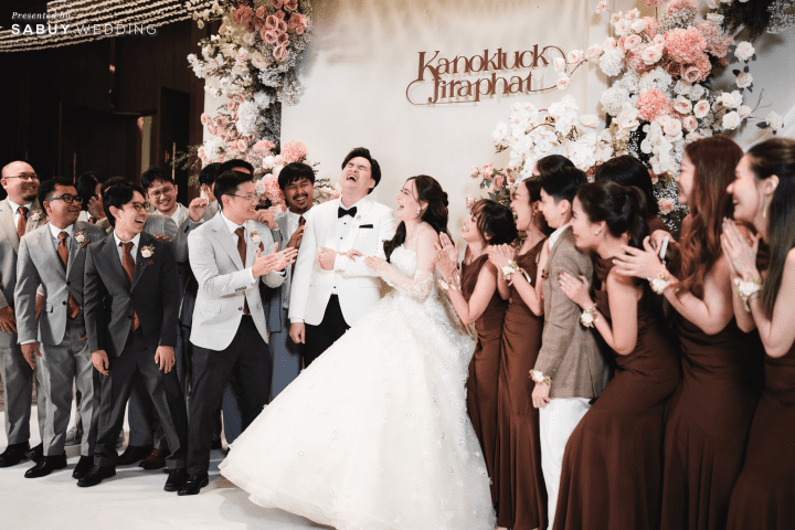  รีวิวงานแต่ง Floral & Fresh ฟีลสวนดอกไม้ พร้อมไฮไลต์ “ตู้คีบตุ๊กตา” สุดน่ารัก @ Chatrium Grand Bangkok