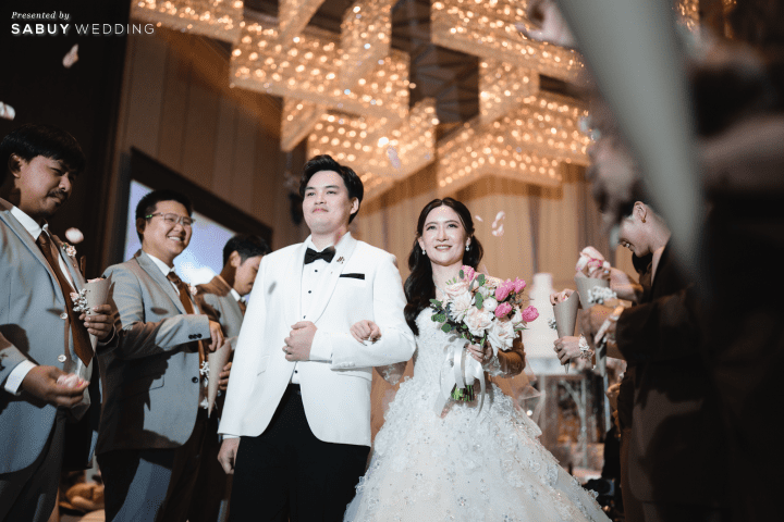  รีวิวงานแต่ง Floral & Fresh ฟีลสวนดอกไม้ พร้อมไฮไลต์ “ตู้คีบตุ๊กตา” สุดน่ารัก @ Chatrium Grand Bangkok