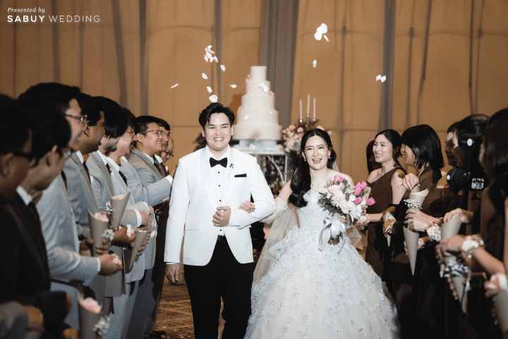  รีวิวงานแต่ง Floral & Fresh ฟีลสวนดอกไม้ พร้อมไฮไลต์ “ตู้คีบตุ๊กตา” สุดน่ารัก @ Chatrium Grand Bangkok