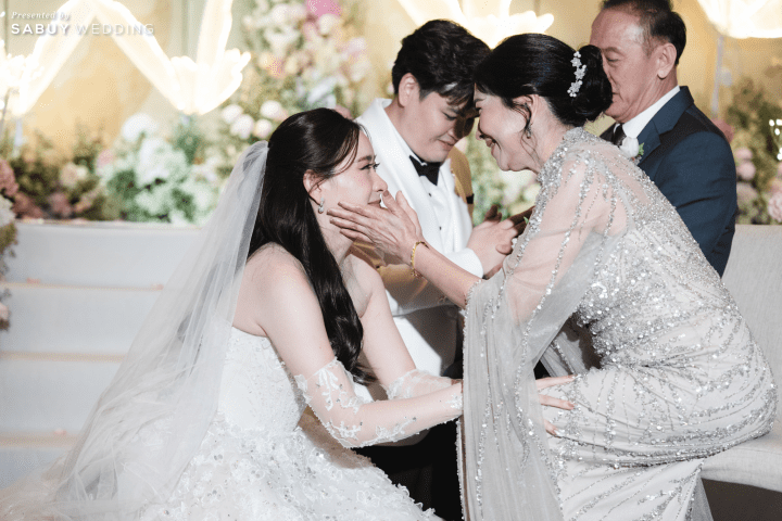  รีวิวงานแต่ง Floral & Fresh ฟีลสวนดอกไม้ พร้อมไฮไลต์ “ตู้คีบตุ๊กตา” สุดน่ารัก @ Chatrium Grand Bangkok