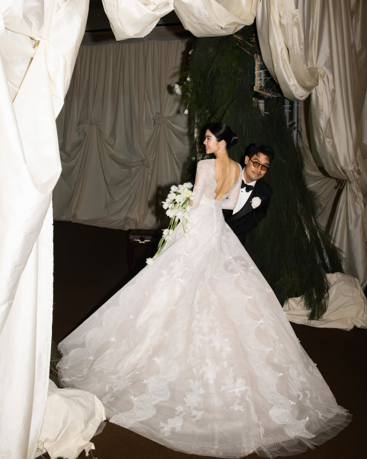  รวมลุคเจ้าสาว “พราว วง Olives” ไอคอนสายแฟ ปังทุกซีน สวยสะกดจนต้องซูม!