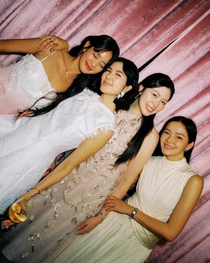  รวมลุคเจ้าสาว “พราว วง Olives” ไอคอนสายแฟ ปังทุกซีน สวยสะกดจนต้องซูม!