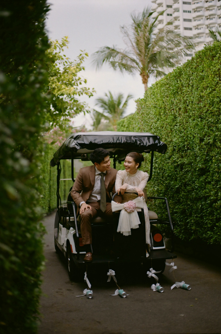  รีวิวงานแต่งริมทะเลโทน Tropical สดใส พร้อมวิวพระอาทิตย์ตกดินสุดโรแมนติก @ MASON PATTAYA