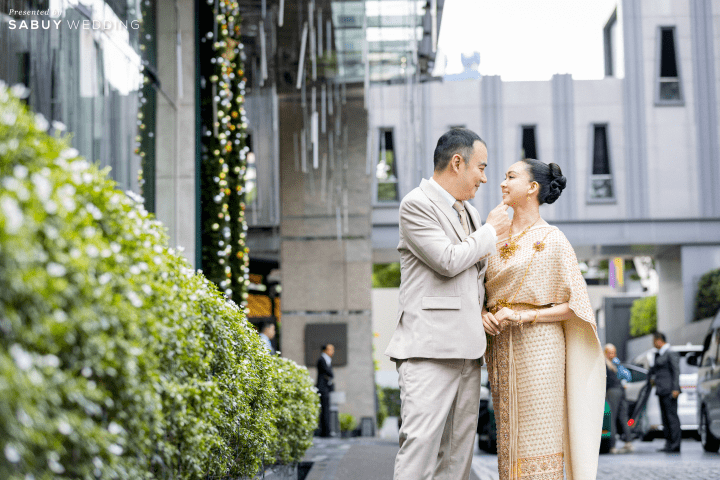  รีวิวงานแต่งไอเดียเก๋ จัดเลี้ยงแบบ Standing Buffet พร้อมมี Live Painting เซอร์ไพรส์แขก @ The St. Regis Bangkok