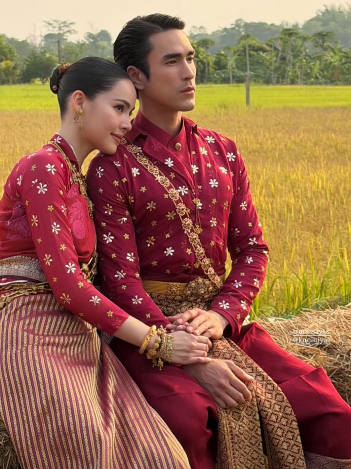  รวมโมเมนต์ งานแต่งซุปตาร์ ณเดชน์ - ญาญ่า เรียบง่ายงดงามตามขนบอีสานดั้งเดิม