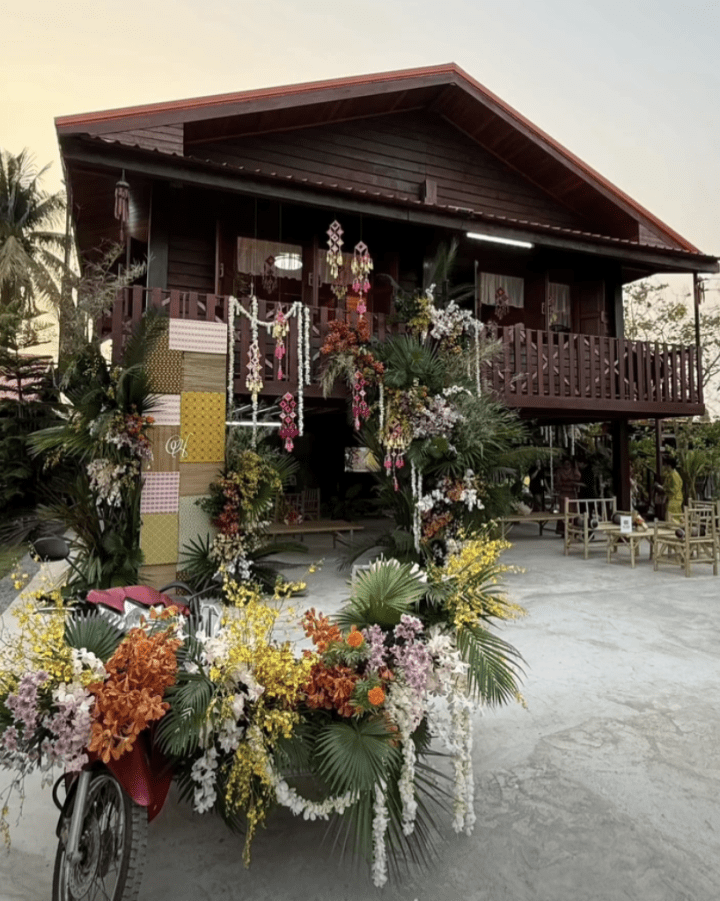  รวมโมเมนต์ งานแต่งซุปตาร์ ณเดชน์ - ญาญ่า เรียบง่ายงดงามตามขนบอีสานดั้งเดิม