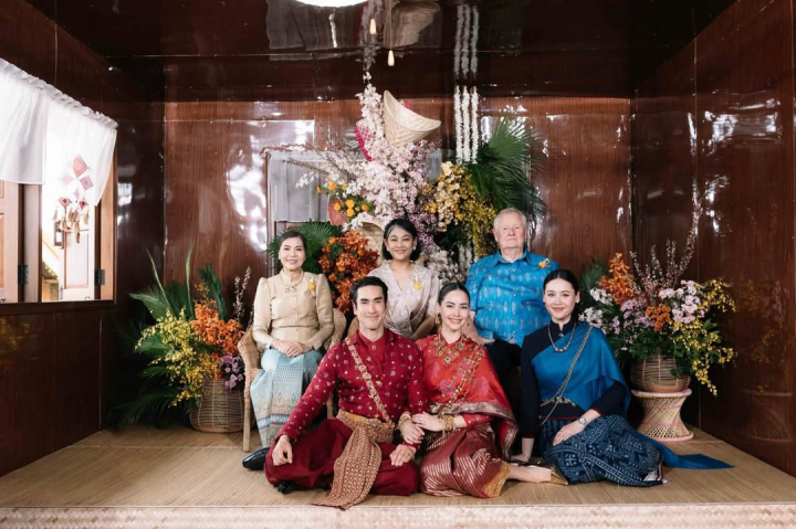  รวมโมเมนต์ งานแต่งซุปตาร์ ณเดชน์ - ญาญ่า เรียบง่ายงดงามตามขนบอีสานดั้งเดิม