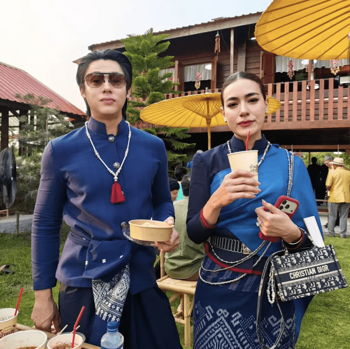  รวมโมเมนต์ งานแต่งซุปตาร์ ณเดชน์ - ญาญ่า เรียบง่ายงดงามตามขนบอีสานดั้งเดิม