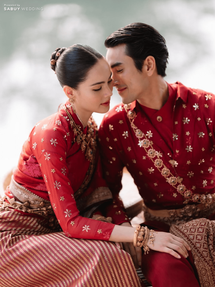 รวมโมเมนต์ งานแต่งซุปตาร์ ณเดชน์ - ญาญ่า เรียบง่ายงดงามตามขนบอีสานดั้งเดิม