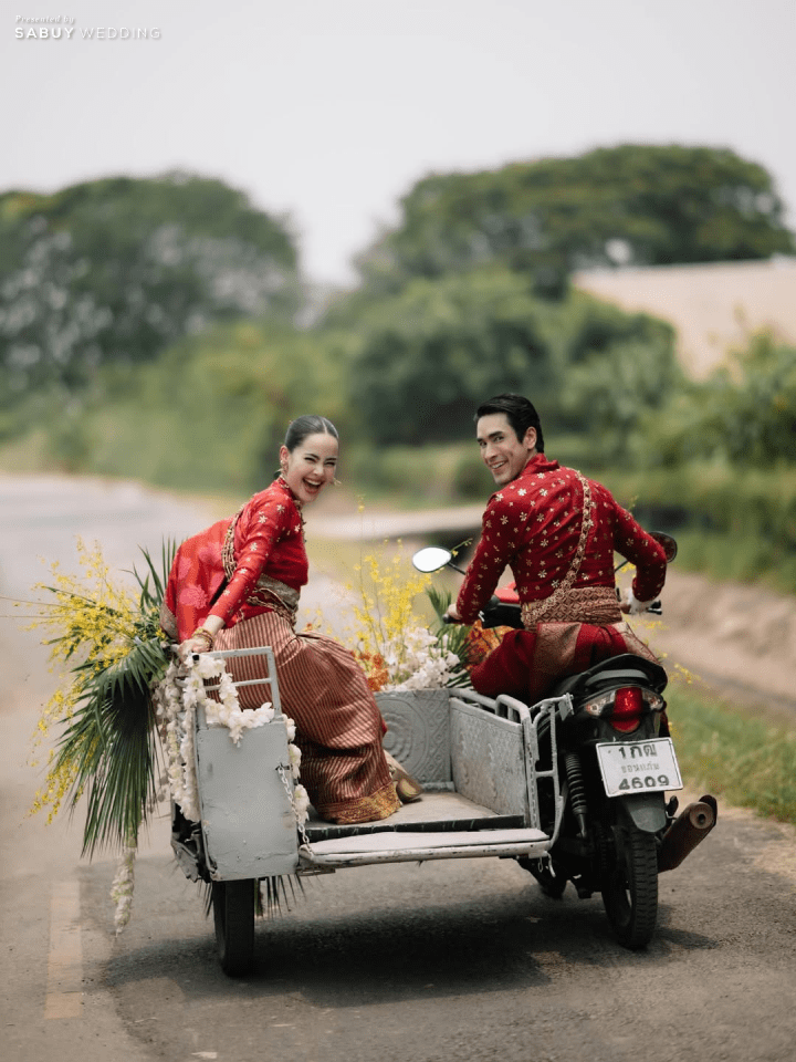  รวมโมเมนต์ งานแต่งซุปตาร์ ณเดชน์ - ญาญ่า เรียบง่ายงดงามตามขนบอีสานดั้งเดิม