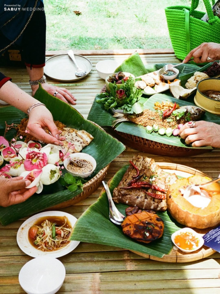  รวมโมเมนต์ งานแต่งซุปตาร์ ณเดชน์ - ญาญ่า เรียบง่ายงดงามตามขนบอีสานดั้งเดิม