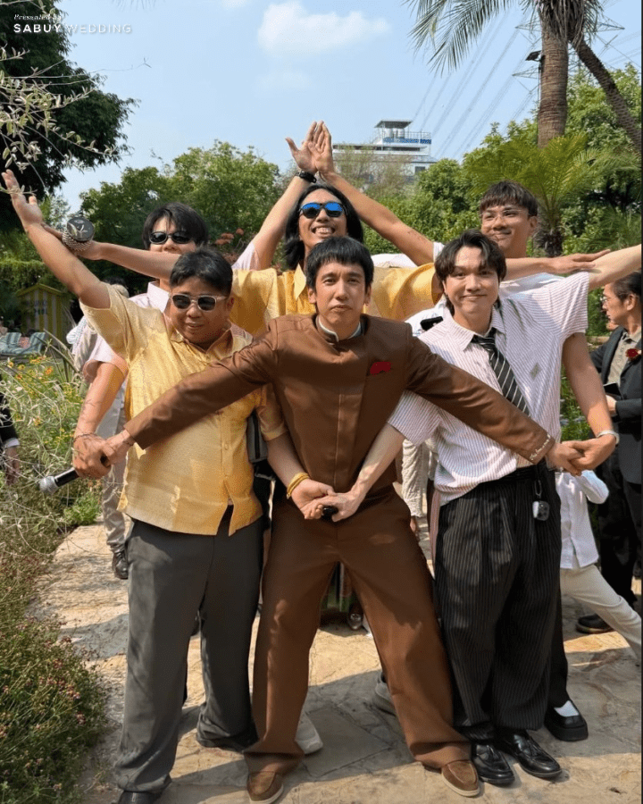  รวมภาพสุดอบอุ่น งานแต่ง "พลอย หอวัง - เต Three Man Down" ลุคเจ้าสาวเก๋สะกดสายตา สมฉายาแฟชั่นไอคอน!