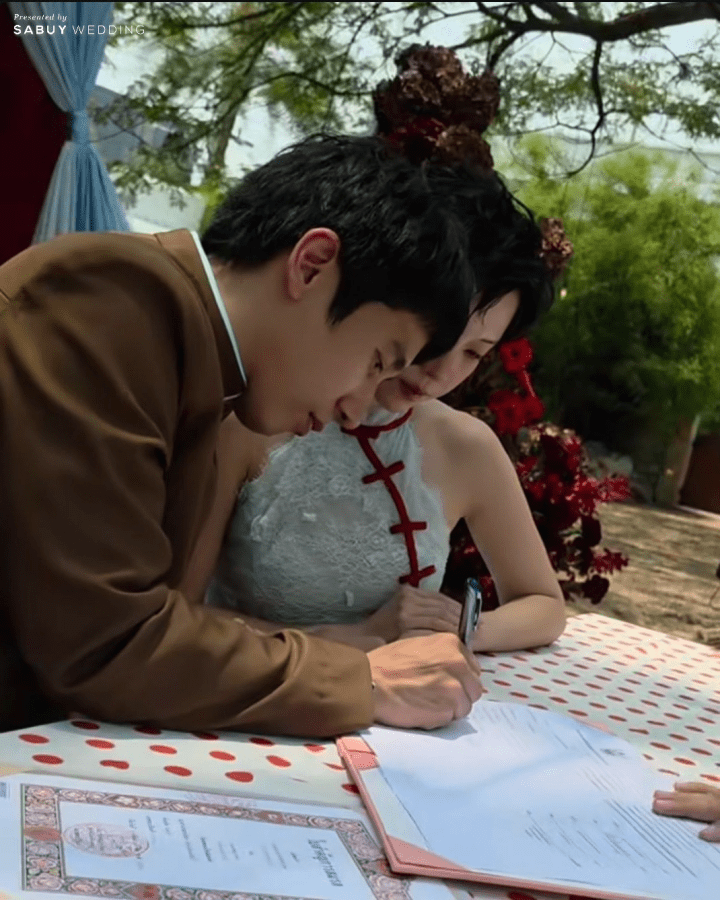  รวมภาพสุดอบอุ่น งานแต่ง "พลอย หอวัง - เต Three Man Down" ลุคเจ้าสาวเก๋สะกดสายตา สมฉายาแฟชั่นไอคอน!