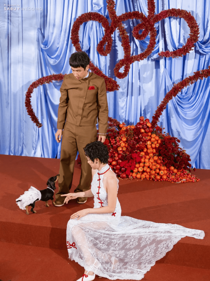  รวมภาพสุดอบอุ่น งานแต่ง "พลอย หอวัง - เต Three Man Down" ลุคเจ้าสาวเก๋สะกดสายตา สมฉายาแฟชั่นไอคอน!