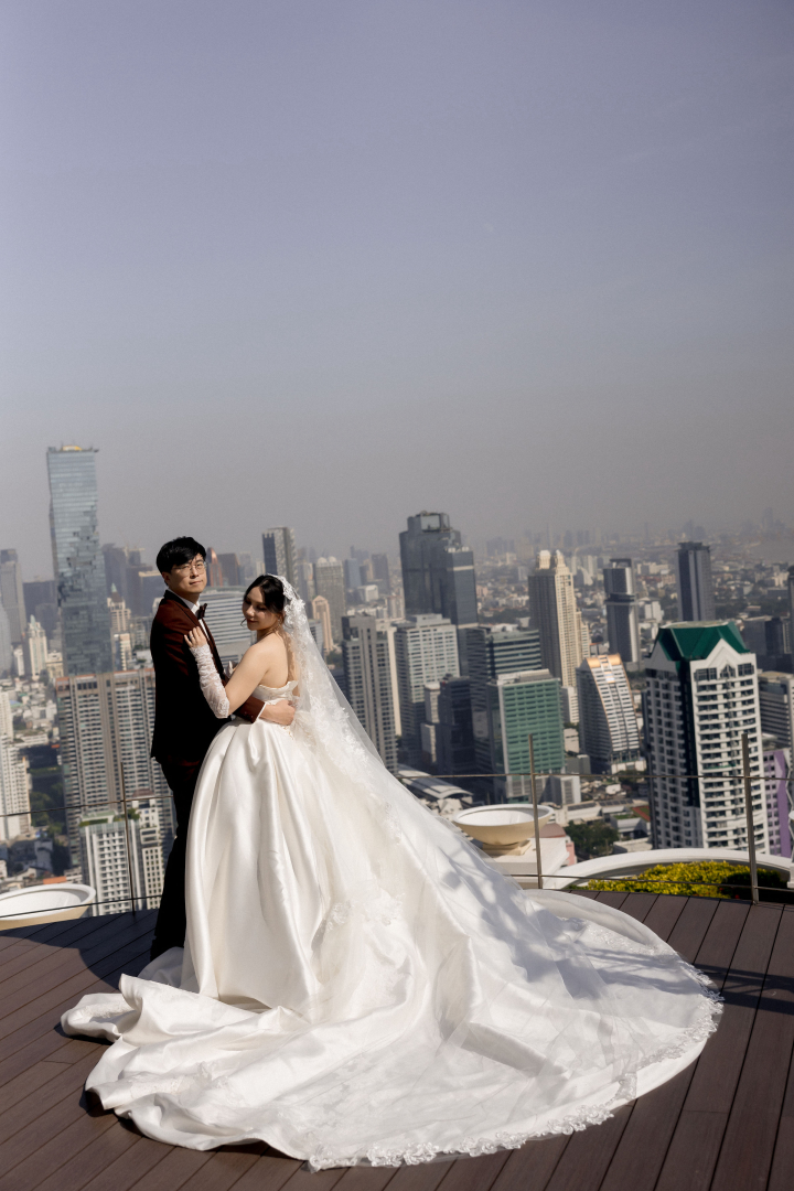 รีวิวงานแต่งคู่รักไทย-ไต้หวัน สไตล์ Minimal Luxury ที่ผสานวัฒนธรรมได้ลงตัว @ lebua at State Tower