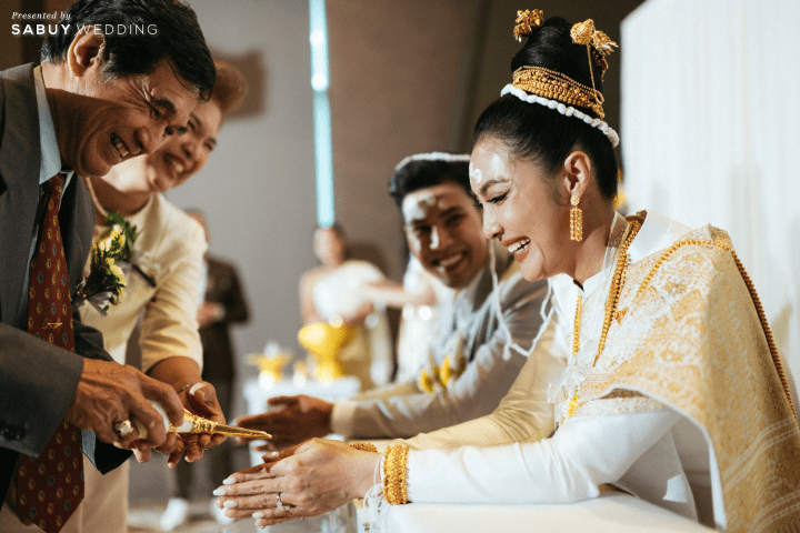  รีวิวงานแต่งลาว-ไทย สวยสดใสในธีมสีเหลือง @ The Okura Prestige Bangkok