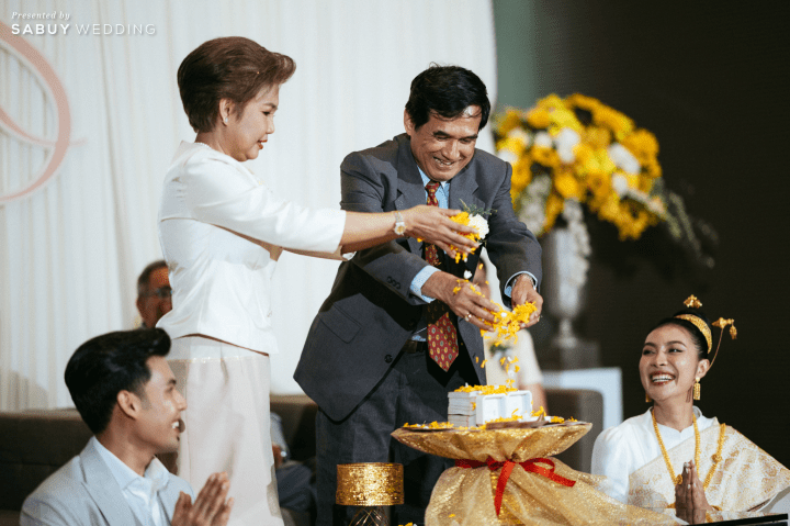  รีวิวงานแต่งลาว-ไทย สวยสดใสในธีมสีเหลือง @ The Okura Prestige Bangkok