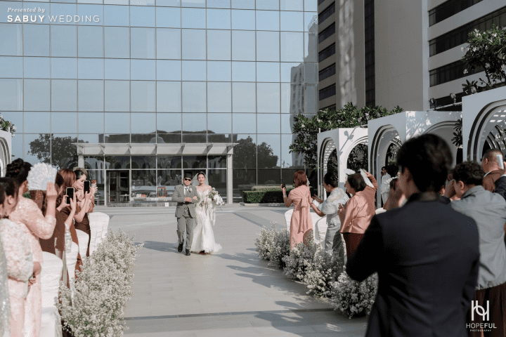 undefined รีวิวงานแต่ง Timeless White สวยละมุน พร้อมปาร์ตี้ EDM สุดมันส์ @ Eastin Grand Hotel Phayathai