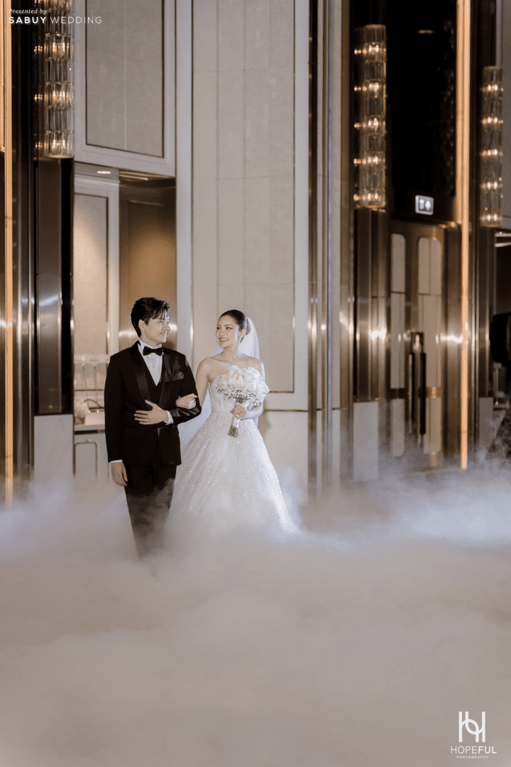 undefined รีวิวงานแต่ง Timeless White สวยละมุน พร้อมปาร์ตี้ EDM สุดมันส์ @ Eastin Grand Hotel Phayathai