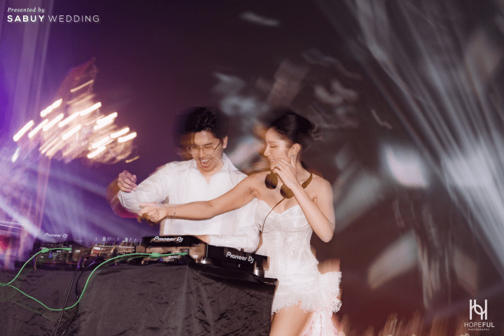 undefined รีวิวงานแต่ง Timeless White สวยละมุน พร้อมปาร์ตี้ EDM สุดมันส์ @ Eastin Grand Hotel Phayathai