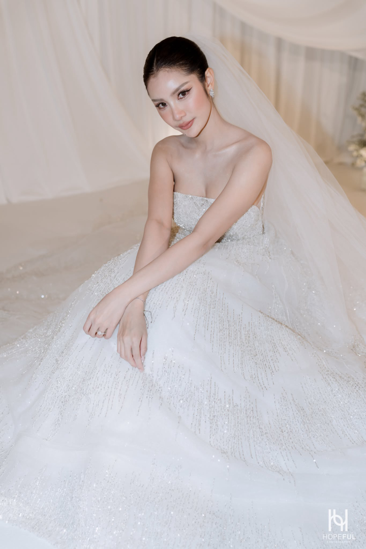 undefined รีวิวงานแต่ง Timeless White สวยละมุน พร้อมปาร์ตี้ EDM สุดมันส์ @ Eastin Grand Hotel Phayathai