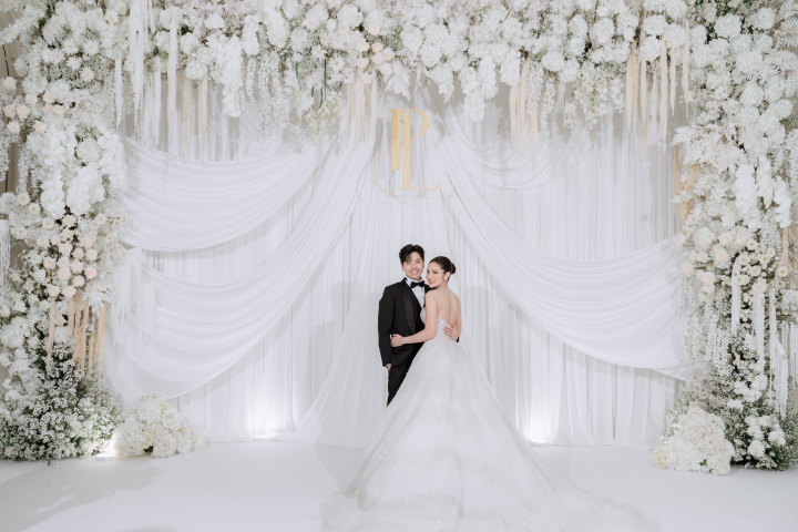 undefined รีวิวงานแต่ง Timeless White สวยละมุน พร้อมปาร์ตี้ EDM สุดมันส์ @ Eastin Grand Hotel Phayathai