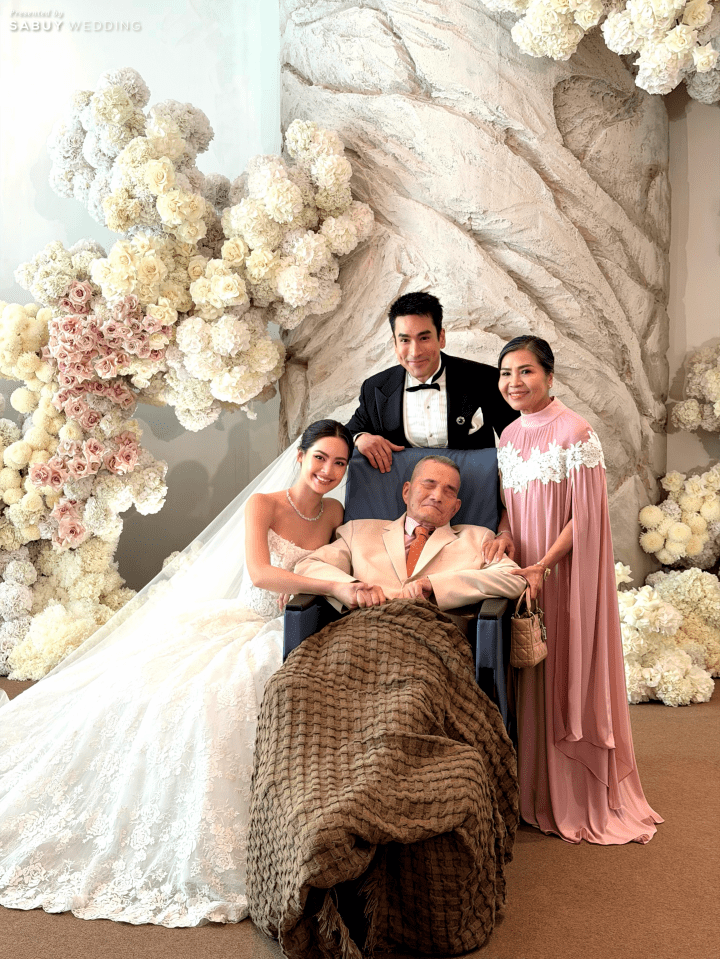 undefined พาส่องดีเทลงานแต่ง "ณเดชน์-ญาญ่า" ส่งท้ายความหวานที่กรุงเทพ