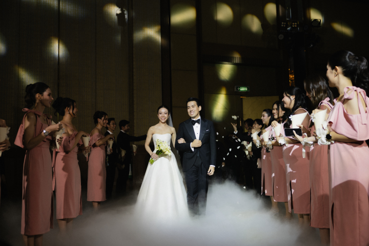 รีวิวงานแต่งธีมสีขาวออฟไวท์ สวย Glam ไม่แย่งซีนบ่าวสาว By PaR Wedding Planner - รูปที่ 27