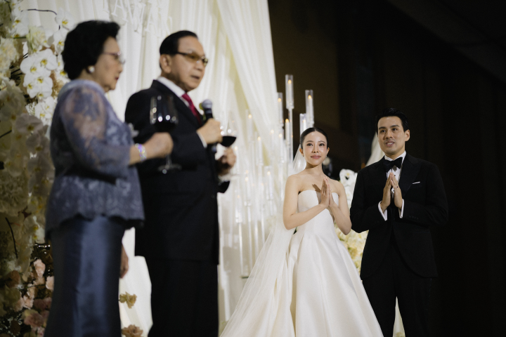 รีวิวงานแต่งธีมสีขาวออฟไวท์ สวย Glam ไม่แย่งซีนบ่าวสาว By PaR Wedding Planner - รูปที่ 28