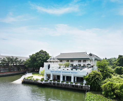 Kalanan Riverside Resort 