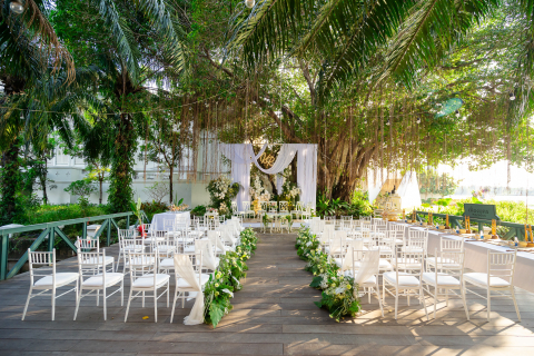 Kalanan Riverside Resort 