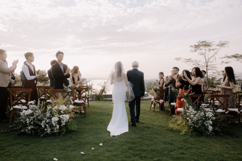 Wonders & Weddings