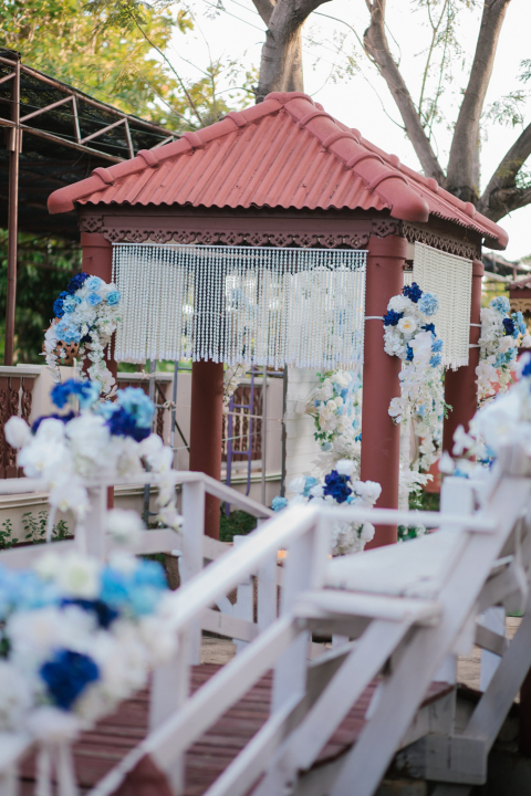 ร้อยรักมีสุข (เรือนไทย)