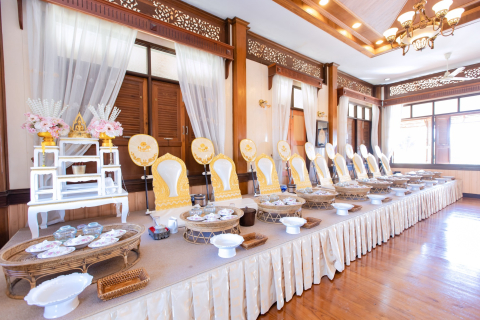 ร้อยรักมีสุข (เรือนไทย)