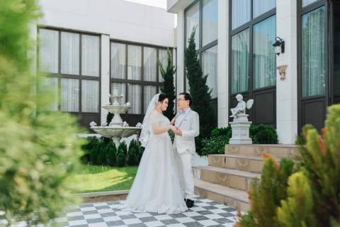 The Oriental wedding studio
