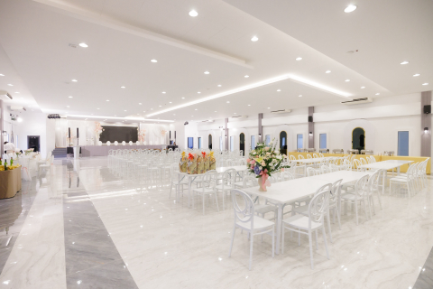 LAMOUR WEDDING HALL CHAAM
