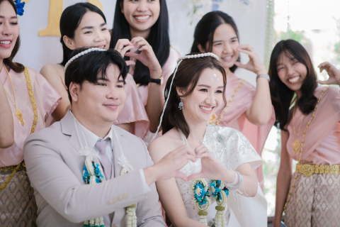 ร้อยรักมีสุข (เรือนไทย)